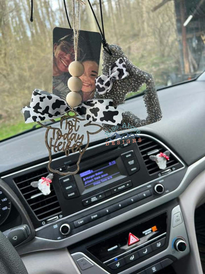 Cow Tag with Cow Cutout Freshie